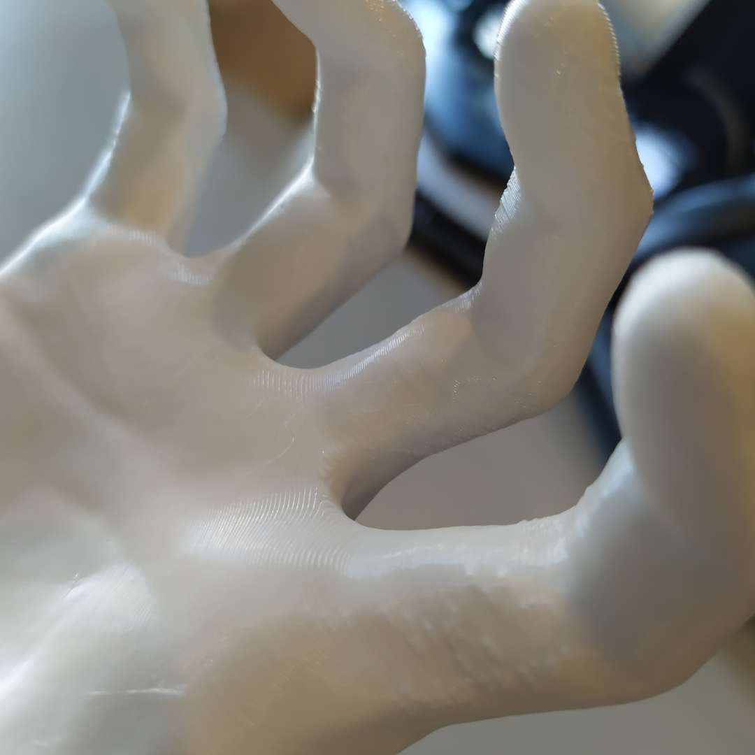 Dekoracja Ręka - szpon biała 18 cm