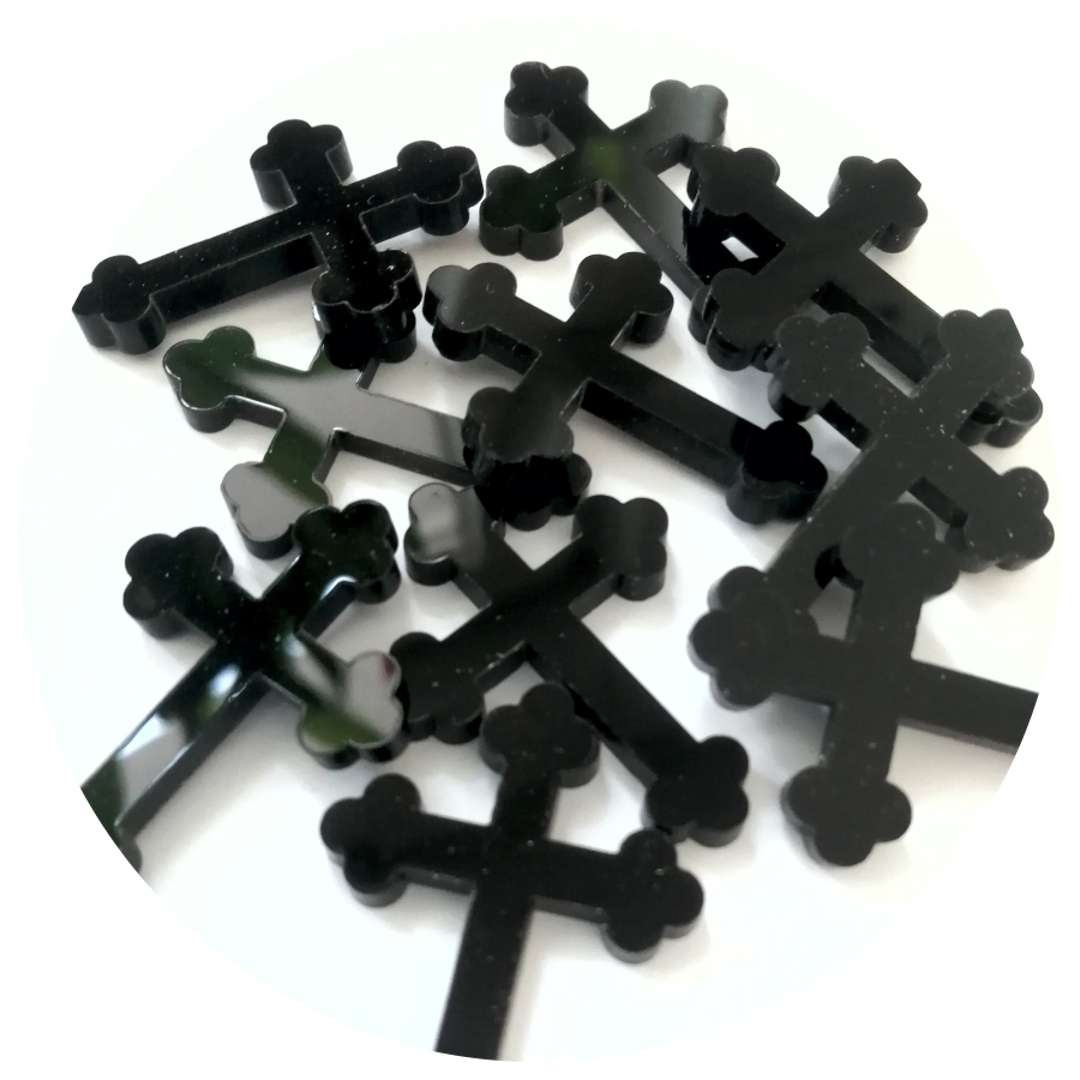 Scrapki akrylowe Krzyże gotyckie czarne 30 mm 10 szt
