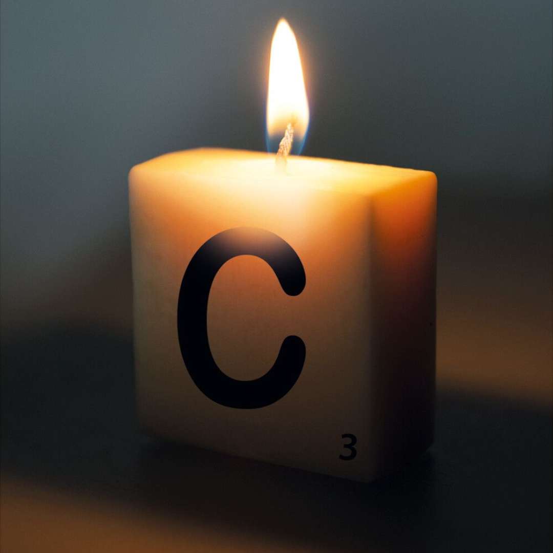 _xx_Letter candle - C