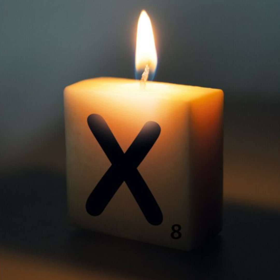 _xx_Letter candle - X